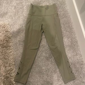Athleta crop leggings